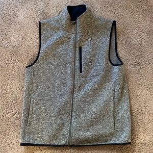 Nautica Men’s LG Heather Gray/Navy Fleece Vest